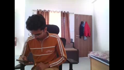 maskboyz2003 online show from 18, 12, 2024