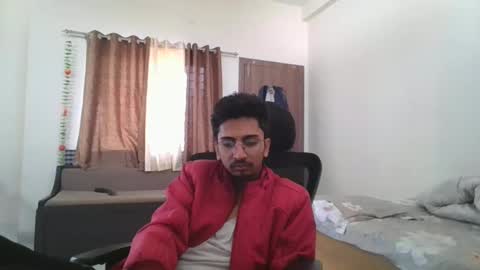 maskboyz2003 online show from 6, 1, 2025