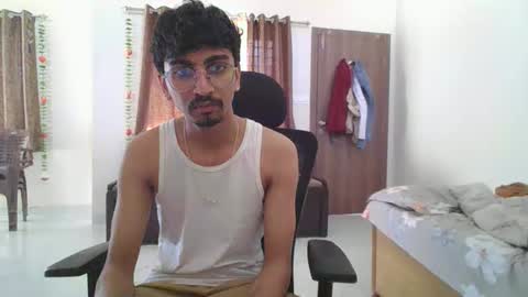 maskboyz2003 online show from 16, 2, 2025