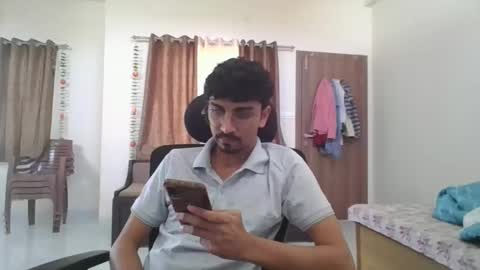 maskboyz2003 online show from 21, 2, 2025