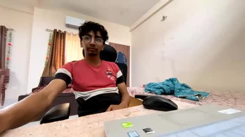 maskboyz2003 online show from 21, 9, 2025