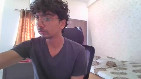 Mask Boy online show from 22, 10, 2025