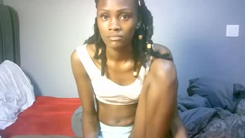 maskgang001 online show from 25, 9, 2025