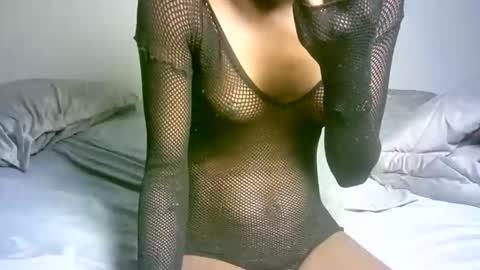 maskgang001 online show from 19, 3, 2026