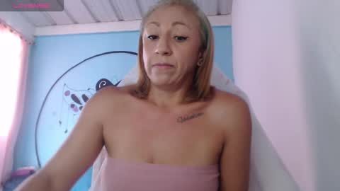 massiel ferreti online show from 17, 10, 2025