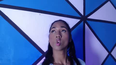 Snapshot of massielhot chatting on 10, 10, 2025 massielhot online show from 10, 10, 2025