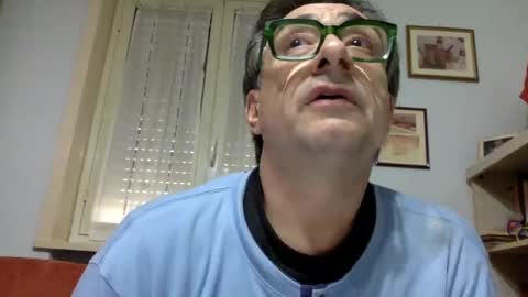 Snapshot of massimoxsempre chatting on 2, 12, 2024 massimoxsempre online show from 2, 12, 2024