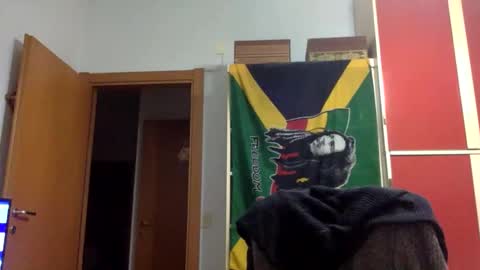 Snapshot of massimoxsempre chatting on 3, 11, 2025 massimoxsempre online show from 3, 11, 2025