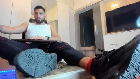 Matthew online show from 16, 10, 2025