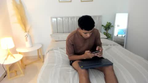Snapshot of master_domi2 chatting on 5, 3, 2025 master_domi2 online show from 5, 3, 2025