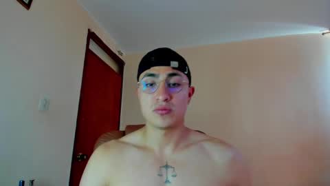 Snapshot of masterfiterotic chatting on 30, 1, 2025 masterfiterotic online show from 30, 1, 2025