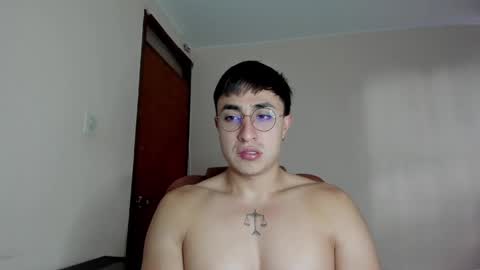 Snapshot of masterfiterotic chatting on 11, 3, 2025 masterfiterotic online show from 11, 3, 2025