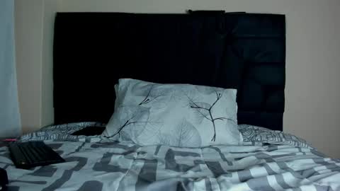 Snapshot of masterfiterotic chatting on 28, 10, 2025 masterfiterotic online show from 28, 10, 2025