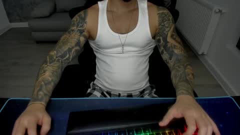 Snapshot of masterkingmuscle chatting on 8, 1, 2025 masterkingmuscle online show from 8, 1, 2025