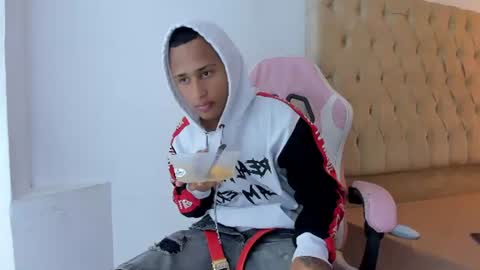 mastermorenohot23 online show from 28, 6, 2026