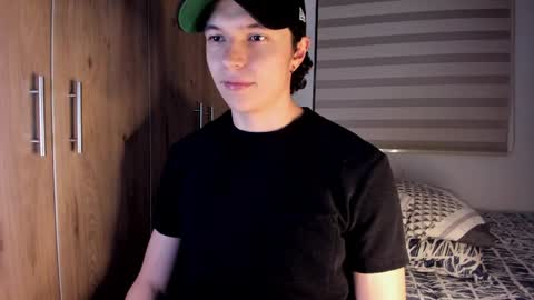 mastrangelo_x online show from 5, 4, 2026