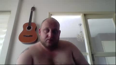 Snapshot of mastrubeertje1988 chatting on 23, 7, 2026 mastrubeertje1988 online show from 23, 7, 2026