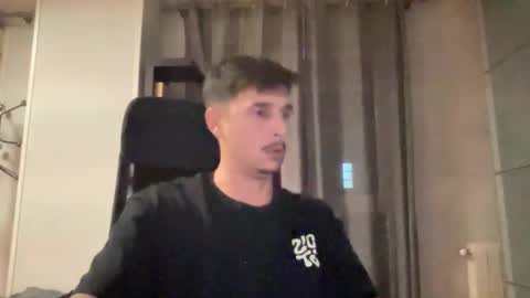 Snapshot of matahavi chatting on 22, 9, 2025 Aaron online show from 22, 9, 2025