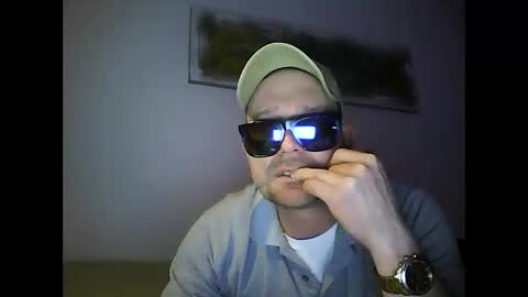 Snapshot of matcelpb1987 chatting on 16, 12, 2024 Marcel online show from 16, 12, 2024