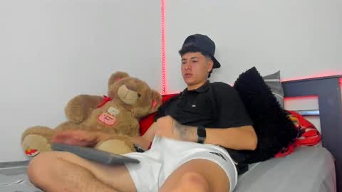 mateo_escobar online show from 21, 10, 2025