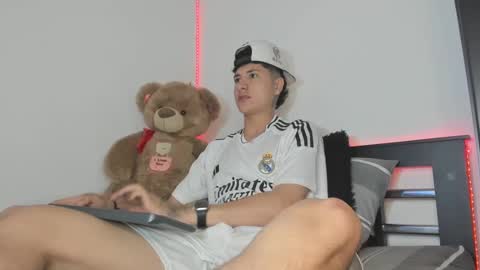 mateo_escobar online show from 3, 11, 2025