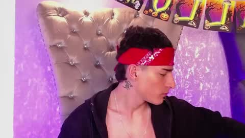 Snapshot of mateo_mitchell chatting on 19, 10, 2025 mateo mitchell online show from 19, 10, 2025