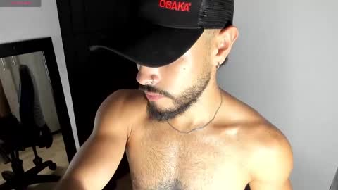 Snapshot of mateobaer_ chatting on 6, 5, 2026 Mateo Baer online show from 6, 5, 2026