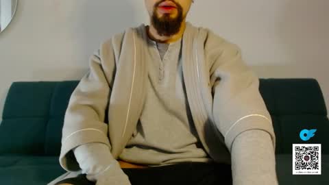 STRURIBE ON INSTAGRAM online show from 9, 9, 2025