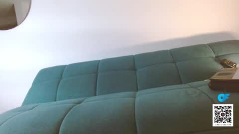 STRURIBE ON INSTAGRAM online show from 23, 9, 2025