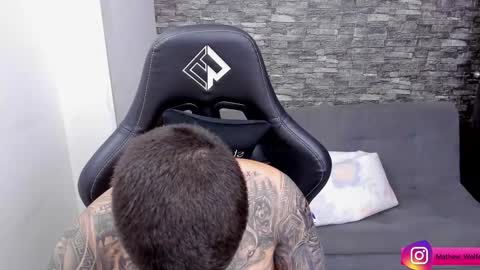 Mathew Independent model online show from 4, 12, 2025