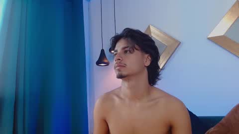 Mathew online show from 5, 11, 2025