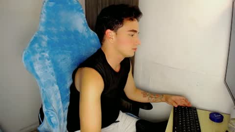 Snapshot of mathiass_twinkk_ chatting on 29, 3, 2026 MATHIAS online show from 29, 3, 2026