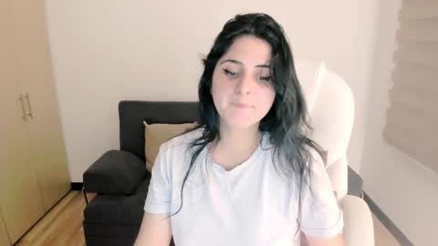 Snapshot of matilda_sweet18 chatting on 11, 1, 2025 Lucia online show from 11, 1, 2025