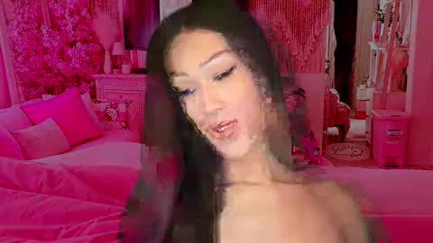 MOLLY MILLS online show from 29, 10, 2025