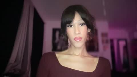 MOLLY MILLS online show from 6, 1, 2026