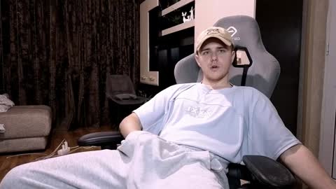 Matt online show from 1, 2, 2025