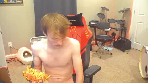 Snapshot of mattcashxxx chatting on 27, 5, 2026 Matt Cash online show from 27, 5, 2026