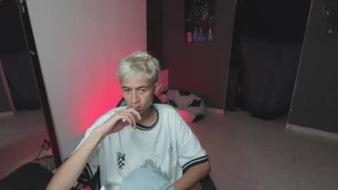 mattias     online show from 4, 3, 2025