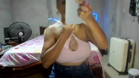 Snapshot of mature_bigboobs__ chatting on 15, 6, 2026 mature_bigboobs__ online show from 15, 6, 2026
