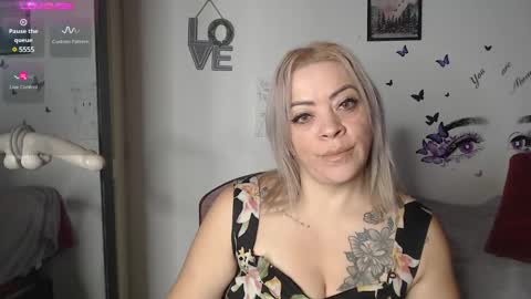 Mature liaa online show from 24, 2, 2025