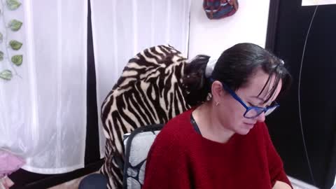Snapshot of mature_wolf chatting on 25, 1, 2025 Sonia online show from 25, 1, 2025