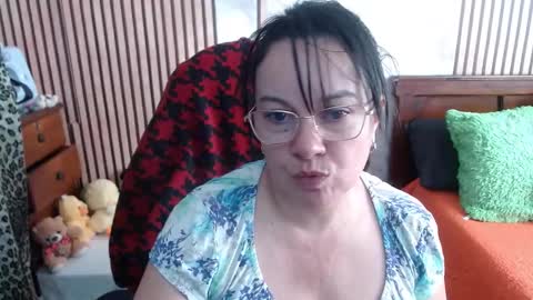 Snapshot of mature_wolf chatting on 5, 10, 2025 Sonia online show from 5, 10, 2025