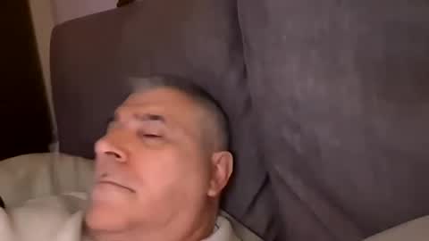 Snapshot of maturecouple0412 chatting on 7, 12, 2024 Maturecouple online show from 7, 12, 2024