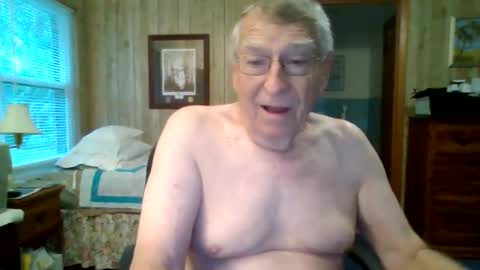 Snapshot of maturecouple1954 chatting on 15, 6, 2026 SXECPL55 at G mail Dot Com online show from 15, 6, 2026