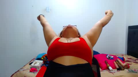 Snapshot of maturehot649 chatting on 12, 9, 2025 maturehot649 online show from 12, 9, 2025