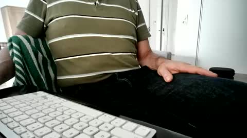 maturehotman online show from 18, 1, 2026