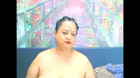 Snapshot of matureindian654u chatting on 8, 1, 2026 matureindian654u online show from 8, 1, 2026