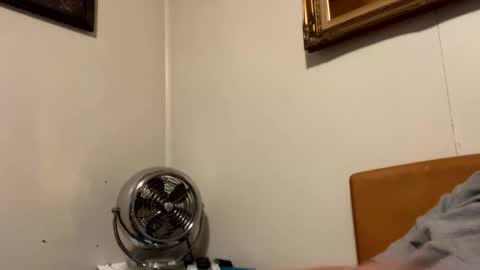 Snapshot of maturejerky chatting on 11, 9, 2025 maturejerky online show from 11, 9, 2025