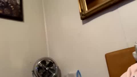 Snapshot of maturejerky chatting on 12, 10, 2025 maturejerky online show from 12, 10, 2025