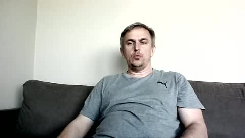 matureontheedge online show from 18, 6, 2026